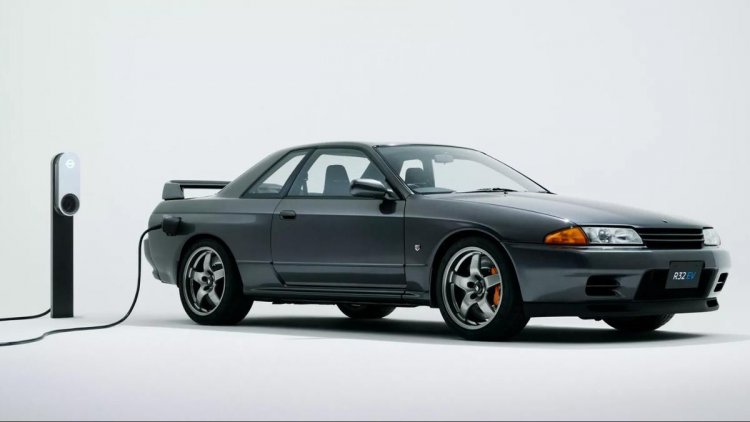 Transformasi Nissan R32 Skyline GT-R Jadi Mobil Listrik