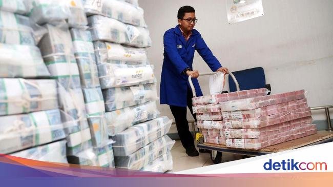 Akhir Tahun Utang Pemerintah Naik Lagi Tembus Rp 8.680 T