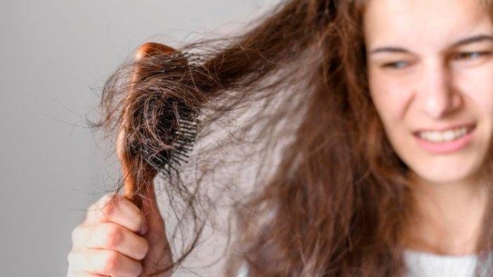 Dokter, Adakah Suplemen atau Vitamin yang Bisa Membantu Memperbaiki Rambut Rapuh dan Rontok?