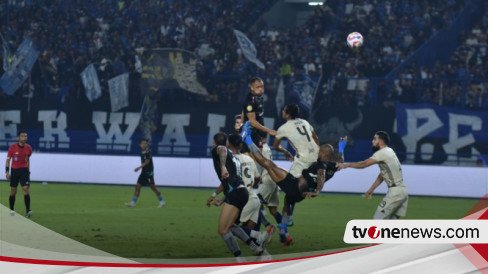 Persib Selesai Laksanakan Sanksi, Bojan Hodak Akui Butuh Stadion Full House