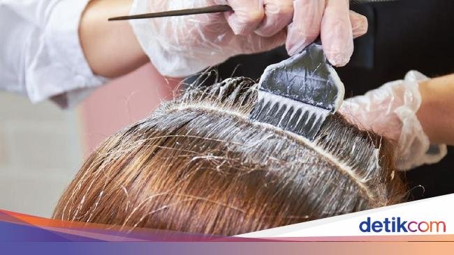 Viral Pewarna Rambut Picu Autoimun, Benarkah? Ini Kata Pakar Imunologi