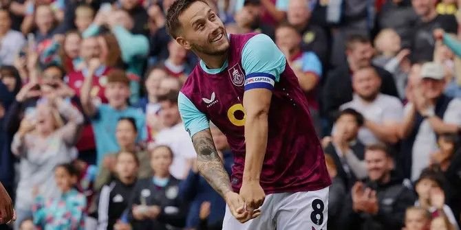 Fans Keburu Senang Kirain Mau Dinaturalisasi, Kapten Burnley Tegaskan Tidak Berdarah Malaysia