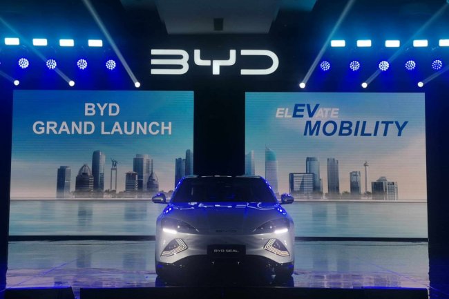 Catatkan Rekor, BYD Jual 4 Juta Unit Mobil Listrik Di Tahun 2024
