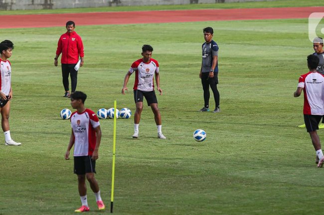 Jelang Tiga Laga Uji Coba Internasional dan Piala Asia U-20 2025, Timnas Indonesia Gelar Latihan Terbuka
