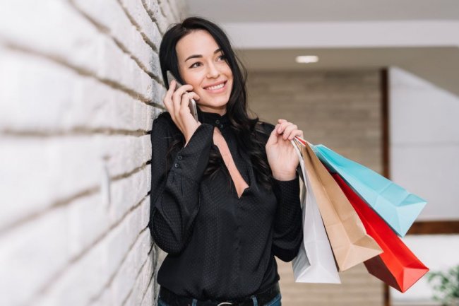 Berita Ekonomi Terpopuler: Orang Indonesia Doyan Belanja di Luar Negeri