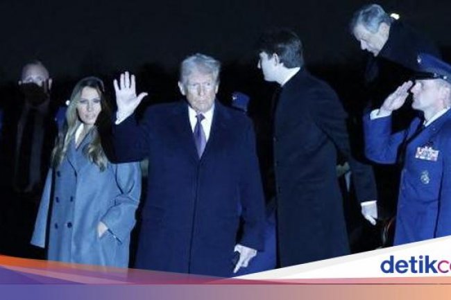Naik Pesawat Air Force, Trump Tiba di Washington Jelang Pelantikan Presiden