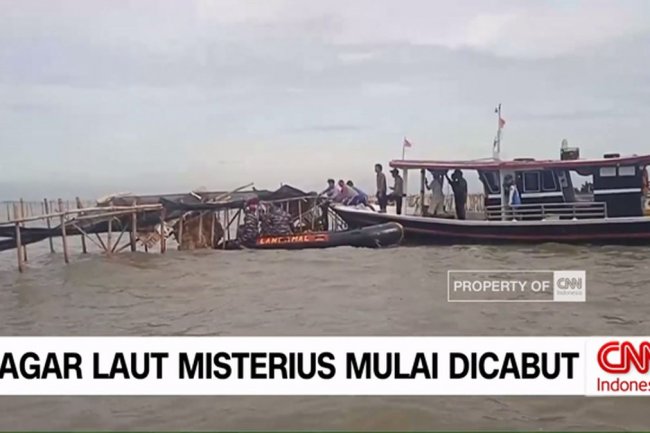 VIDEO: Pagar Misterius Mulai Dicabut