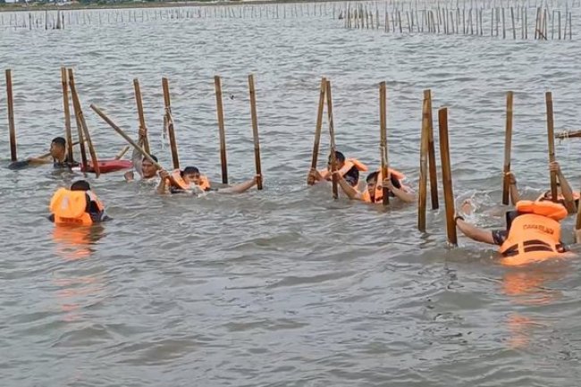 TNI AL Targetkan Pembongkaran Pagar Laut di Tangerang Selesai 10 Hari