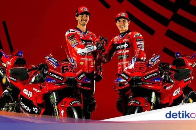 Menyala! Marquez Perdana Pakai Seragam Merah di Launching MotoGP Ducati Lenovo