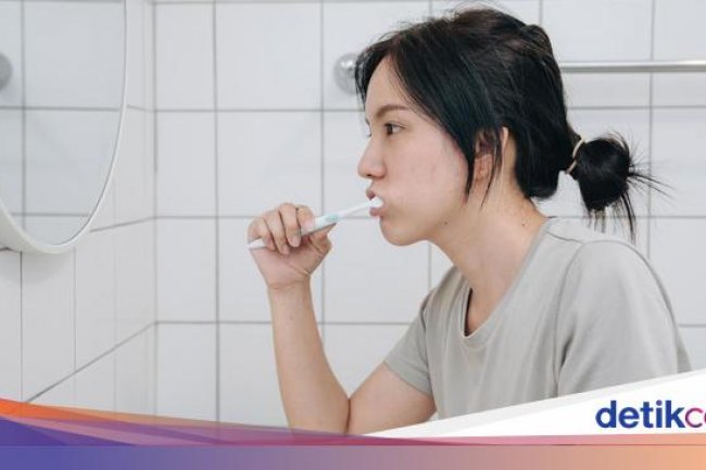 Studi Ungkap Kabar Baik di Balik 600 Virus di Sikat Gigi dan Shower