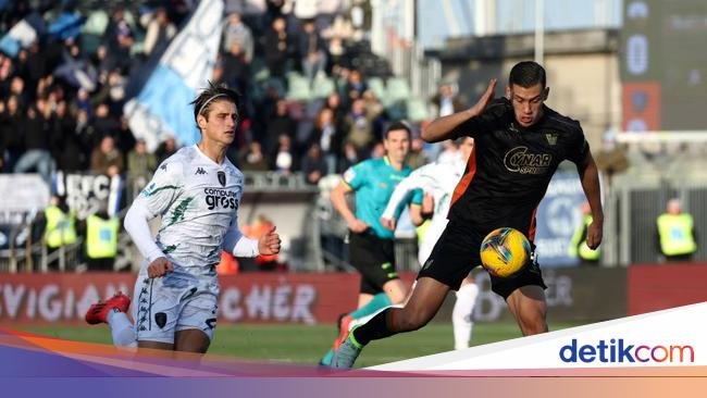 Idzes Tampil Solid Hindarkan Venezia dari Kekalahan Lawan Empoli