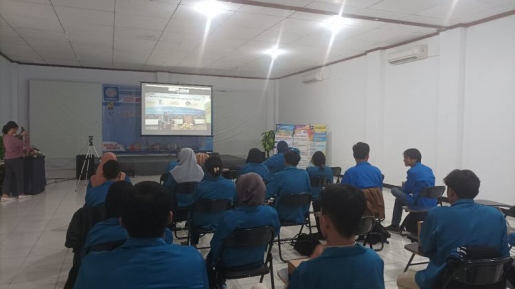 Mahasiswa Antusias Sambut Seminar “Acceleration of Information Technology for IT Career” yang Hadirkan Narasumber Ahli