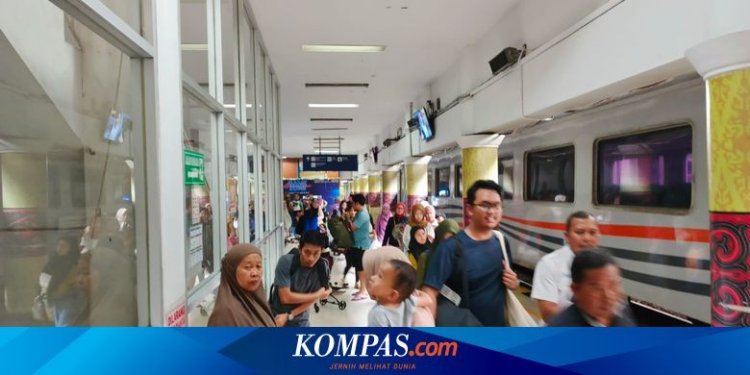 Antisipasi Virus HMPV, KAI Sumut Cuci Kereta dan Siapkan Posko Kesehatan