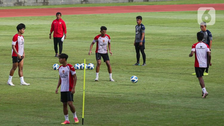 Jelang Tiga Laga Uji Coba Internasional dan Piala Asia U-20 2025, Timnas Indonesia Gelar Latihan Terbuka