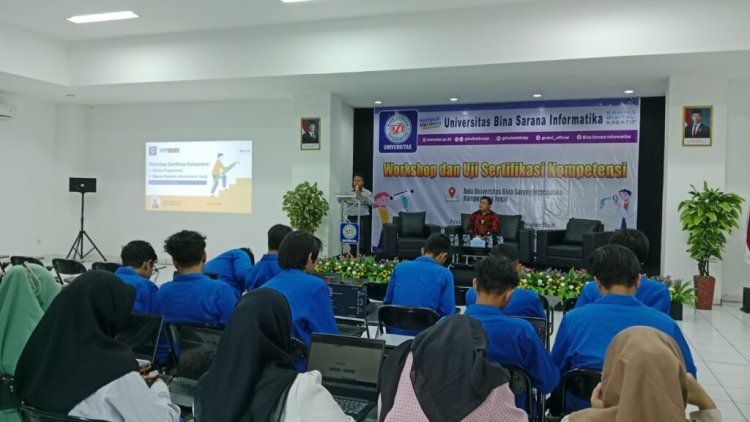 Prodi Teknologi Komputer UBSI Kampus Tegal Sukses Selenggarakan Workshop Sertifikasi Kompetensi Network Administrator Muda dan Madya