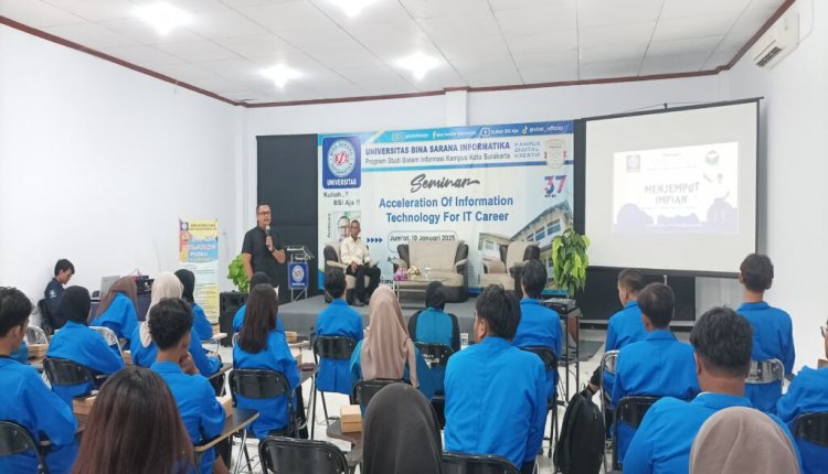 Mahasiswa Dituntut Kejar Mimpi di Dunia IT pada Seminar “Acceleration of Information Technology for IT Career” Prodi Sistem Informasi