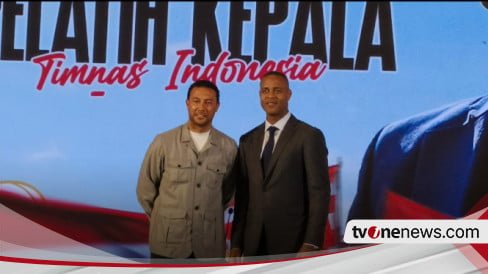 Raksasa Tertidur Itu Akan Segera Bangun, Patrick Kluivert Gali Potensi Sepak Bola Indonesia