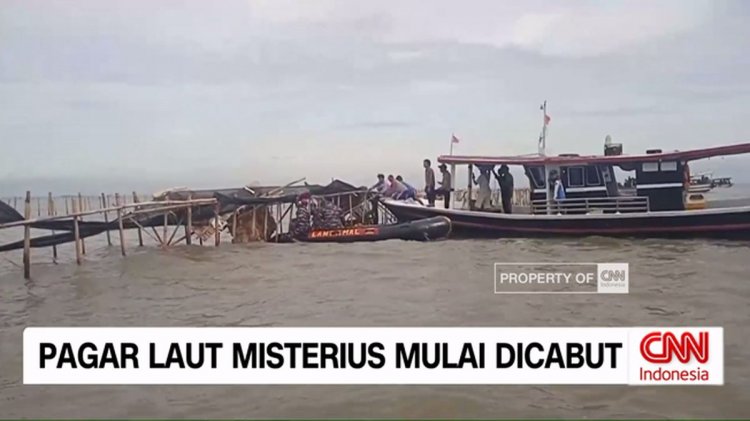 VIDEO: Pagar Misterius Mulai Dicabut