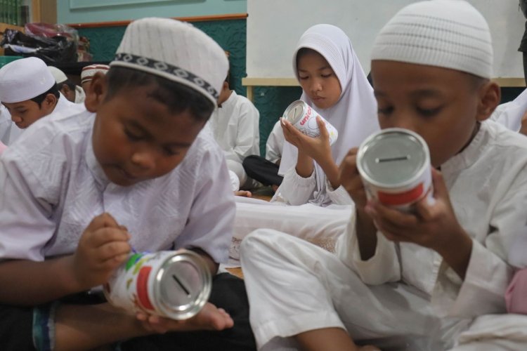 FOTO: Peringatan Hari Pendidikan Internasional di Panti Asuhan Nurul Iman Mentas