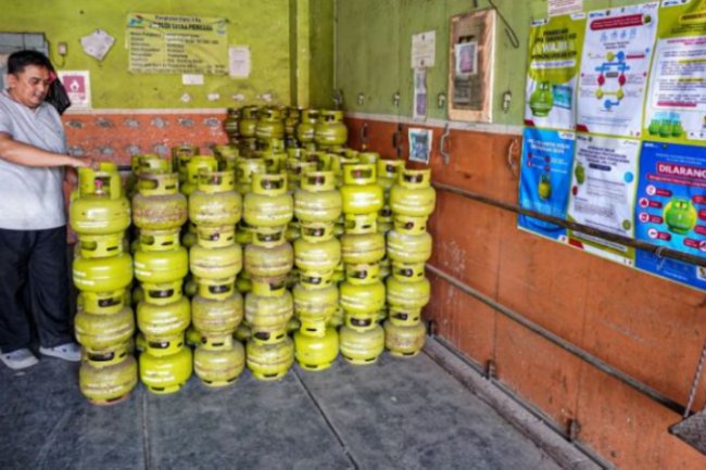 Masyarakat Keluhkan Tak Bisa Beli Gas Elpiji 3 Kg di Pengecer