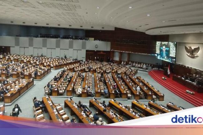 Paripurna DPR Setujui Status WNI Tim Geypens, Dion Markx dan Ole Romeny