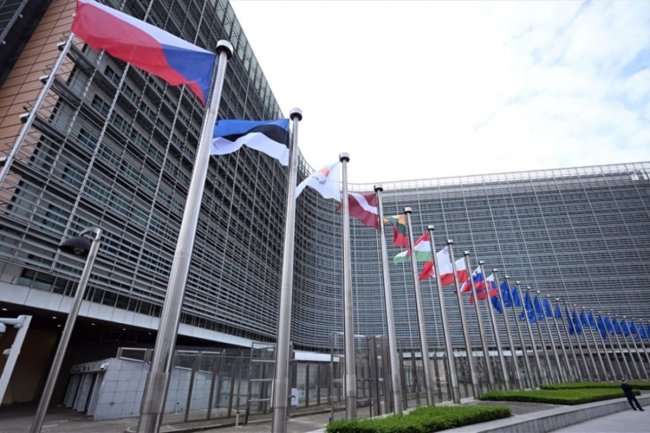 Polandia serukan EU yang tegas dan bersatu hadapi ancaman tarif Trump