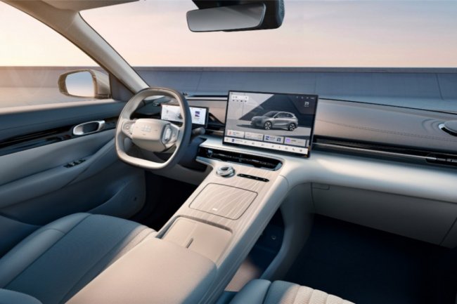 Geely Siap Hadirkan Teknologi DeepSeek AI di Mobil Masa Depan