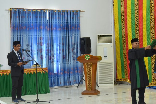 Rektor UNSAM Melantik Kepala UPA TIK, Dorong Inovasi Teknologi Informasi