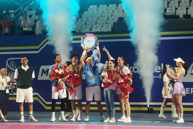 Tiga Pertandingan Sengit di Lagi-lagi Tenis Internasional, Raffi Ahmad dan Nia Ramadhani Sukses Meraih Kemenangan