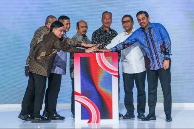 Buka IIMS 2025, Menperin: Perlu Terobosan agar Konsumen Minat Lagi Belanja Otomotif