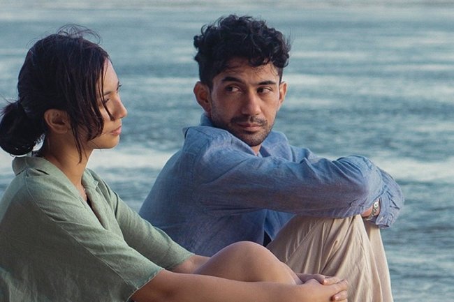 Sinopsis Film 'THE MOST BEAUTIFUL GIRL IN THE WORLD', Misa Reza Rahadian dan Sheila Dara Aisa Mencari Gadis Tercantik