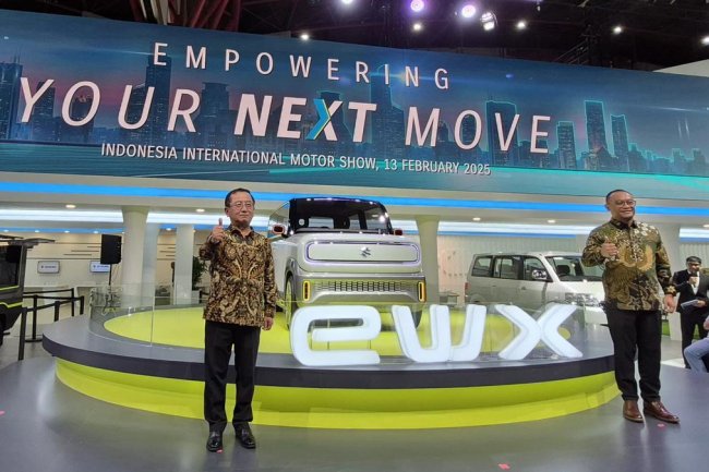 Suzuki eWX Tampil Perdana di IIMS 2025, Simbol Inovasi dan Mobilitas Masa Depan