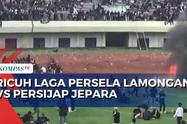 Ricuh Laga Persela Lamongan vs Persijap Jepara, Suporter Mengamuk Rusak Stadion