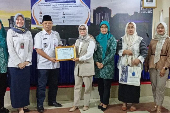 Kader-kader PKK Kecamatan Kembangan Mendapatkan Pelatihan Teknologi Informasi dan Komunikasi