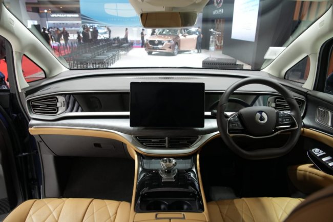 Denza D9 Balut Interior Ala First Class