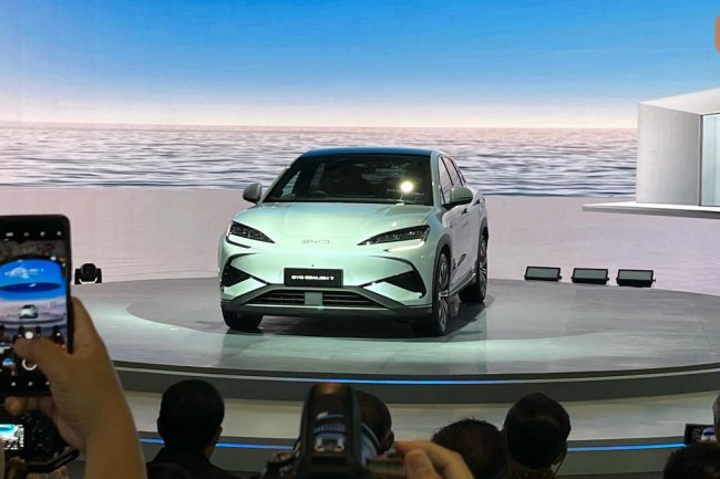 Mengulik Kecanggihan dan Kecerdasan Teknologi Keselamatan BYD Sealion 7