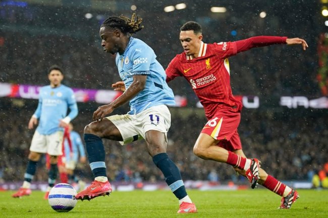 Man City Dipermak 0-2, Jeremy Doku Ngotot Sebut Liverpool Tak Lebih Baik dari Timnya