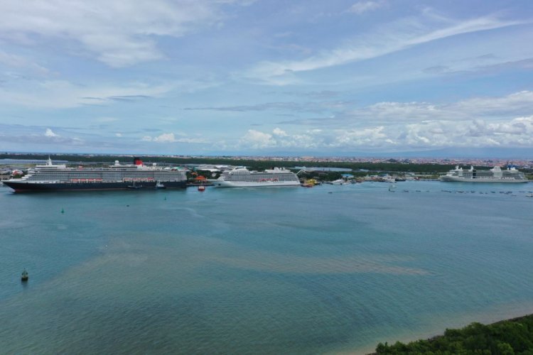 Pelabuhan Benoa cetak sejarah usai sandarkan tiga kapal pesiar internasional