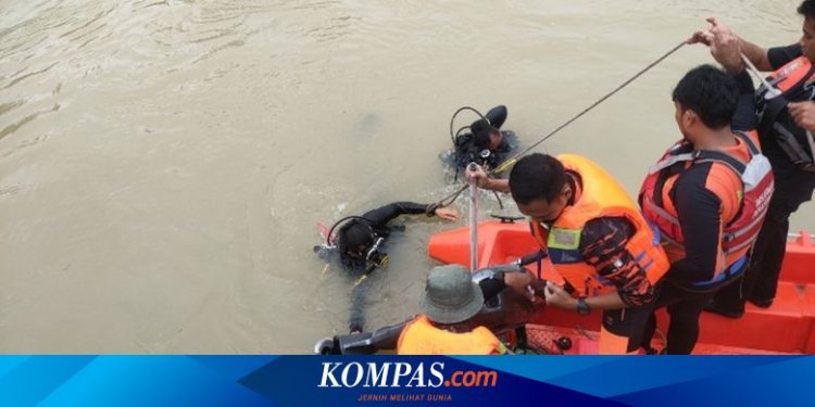 Tim SAR Menyelam untuk Cari Belasan Korban Hilang dalam Peristiwa Truk Colt Terjun ke Sungai di Pelalawan