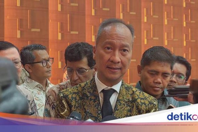 Menperin Akui Ada Badai PHK tapi Lapangan Kerja Baru Jauh Lebih Banyak