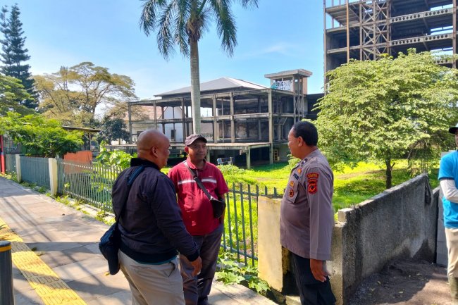 Patroli Polsek Cikole laksanakan Giat Dialogis