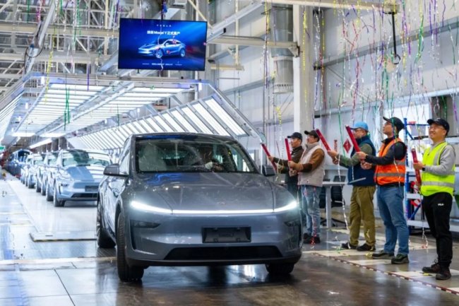 Angka Penjualan Kendaraan Tesla Merosot di Pasar