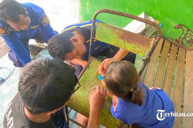 Balita di Madiun Alami Insiden Jari Terjepit Kursi Saat Bermain