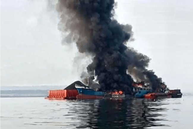 Dua Kapal Terbakar di Perairan Lamongan, Dua Korban Meninggal Dunia