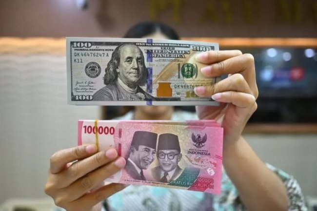 Surplus Neraca Perdagangan RI Dorong Sentimen Positif bagi Rupiah