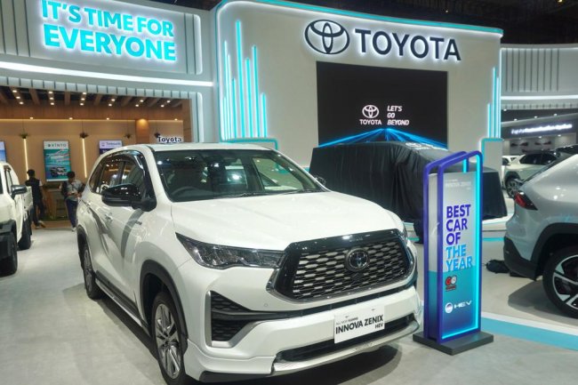 Toyota Masih Perkasa di Tengah Lesunya Penjualan Mobil Nasional