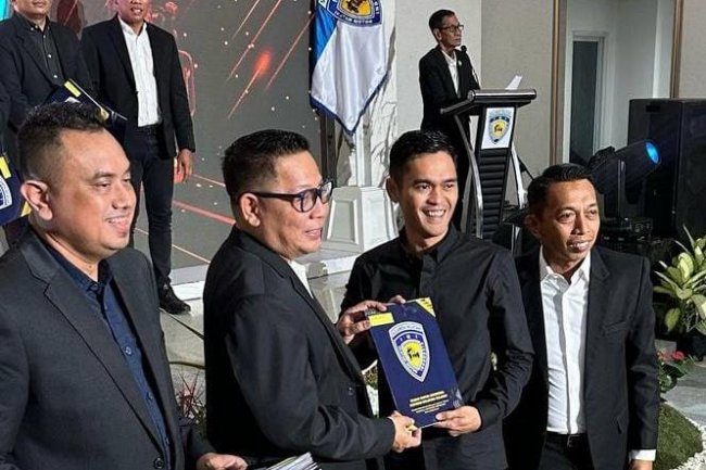 Terima SK Ketua IMI, Muh Saleh Komitmen Bangun Dunia Otomotif di Enrekang