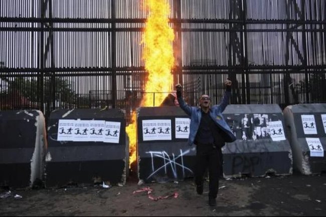 Mahasiswa UI Gugat UU TNI ke MK: Pembahasan Langgar Peraturan, Mencederai Hak Konstitusional Warga