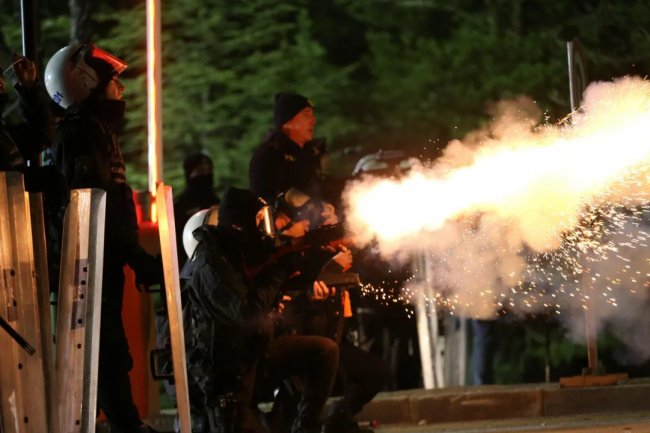 Aksi Protes di Turki Semakin Panas, Polisi Gunakan Peluru Karet