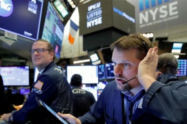 Indeks Wall Street Anjlok Usai Pengumuman Tarif Otomotif